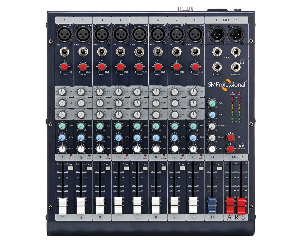 STUDIOMASTER AIR 8